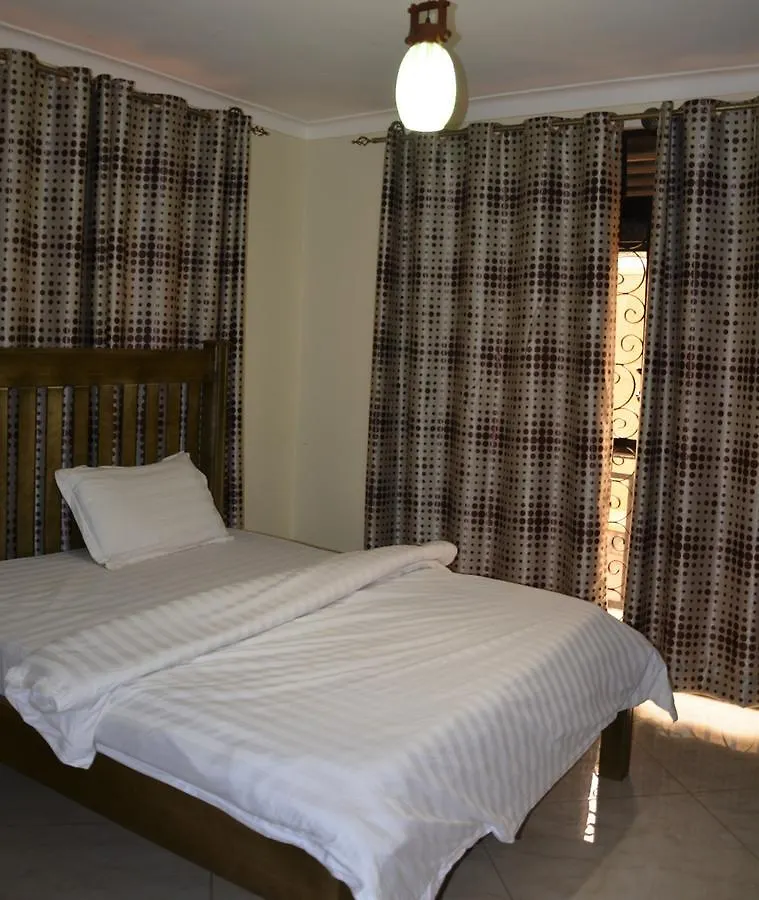 Para Suites & Hotel Kampala 3*,